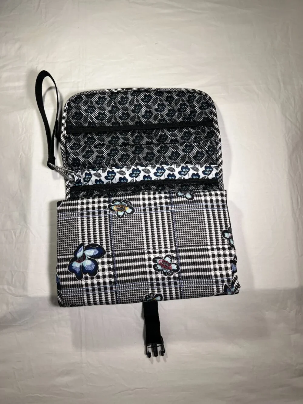 Vera Bradley Baby Changing Pad Clutch  Performance Twill Baby Diaper StationPlea